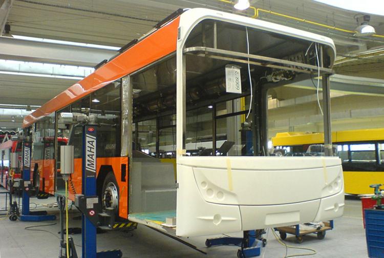 Design a konstrukce předního a zadního čela