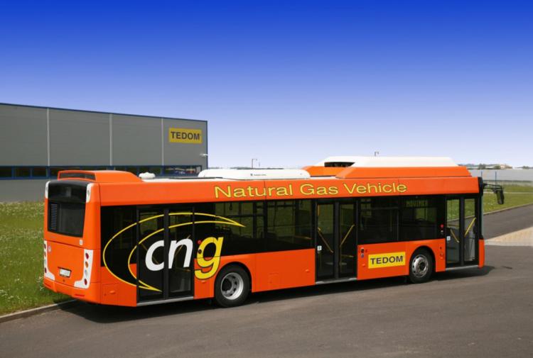 Design a konstrukce předního a zadního čela